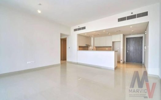 Burj View | 2 Balconies | Luxurious &  Spacious Unit