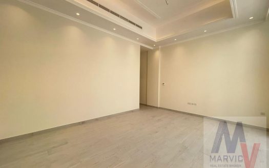 Jumeirah 1 Modern High End Villa I With Elevator and Pool